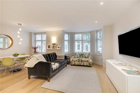 2 bedroom flat to rent, Pilgrims Lane, Hampstead, London, NW3