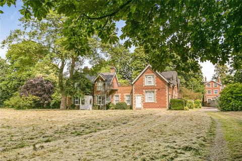 5 bedroom detached house for sale, Fordham Road, Newmarket, Suffolk, CB8