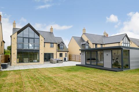 4 bedroom detached house for sale, 5 The Paddocks, Somerton TA11