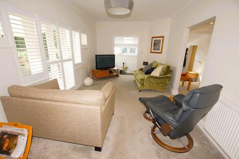 2 bedroom bungalow for sale, Upper Malthouse Hill, Hythe, CT21