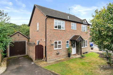 4 bedroom detached house for sale, Vermont Woods, Wokingham RG40