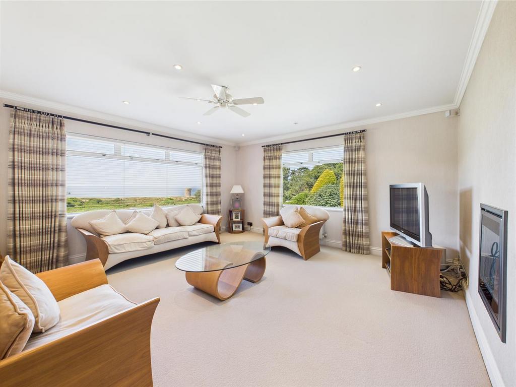 CAM04099 G0-PR0107-STILL016.jpg