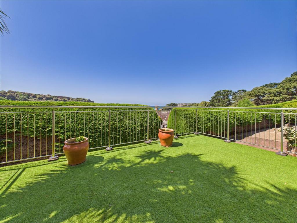 CAM04099 G0-PR0107-STILL023.jpg