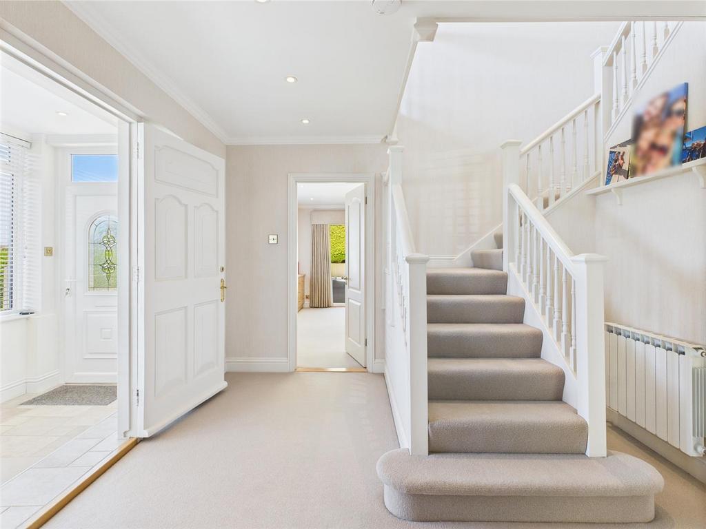 CAM04099 G0-PR0107-STILL001.jpg