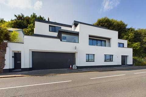 6 bedroom detached house for sale, Located On The Outskirts Of St Aubin’s Village