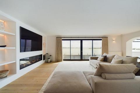 6 bedroom detached house for sale, Located On The Outskirts Of St Aubin’s Village
