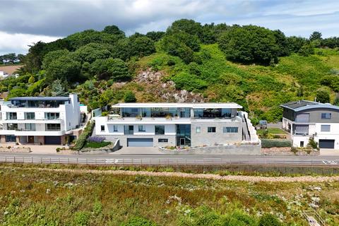 5 bedroom detached house for sale, Unparalleled Luxury In A Prime Coastline Location