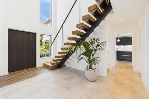 6 bedroom detached house for sale, Contemporary New Build Just Moments From The Beach
