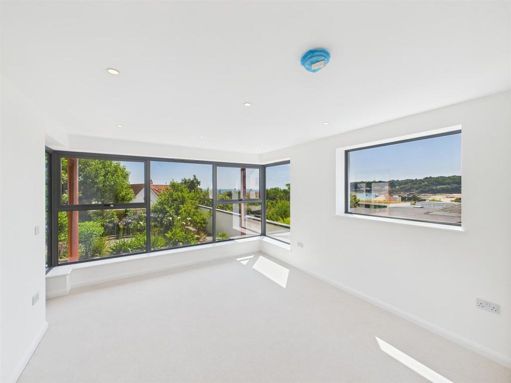 CAM04099 G0-PR0126-STILL006.jpg