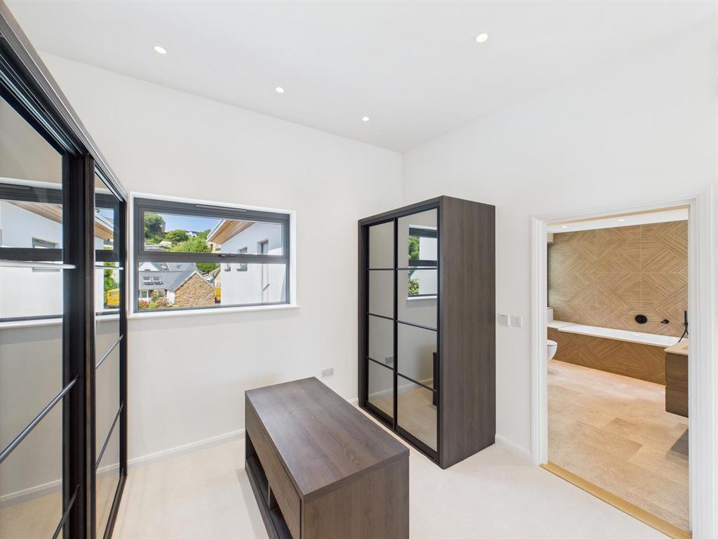 CAM04099 G0-PR0126-STILL024.jpg