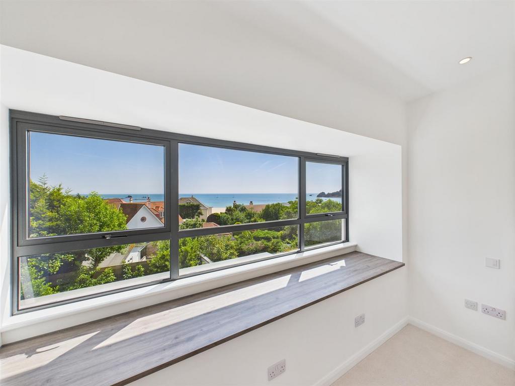 CAM04099 G0-PR0126-STILL034.jpg