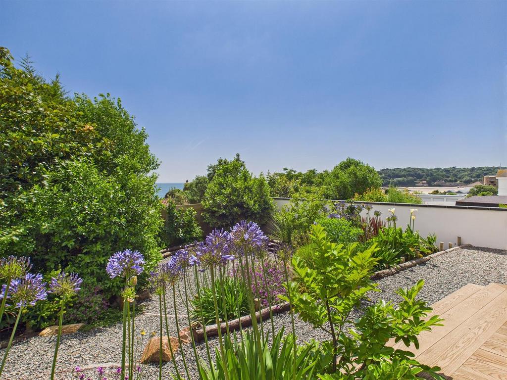 CAM04099 G0-PR0126-STILL013.jpg