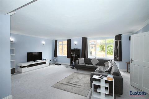 4 bedroom detached house for sale, North View Crescent, Surrey KT18