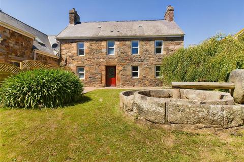 5 bedroom farm house for sale, A Lovingly Restored 4 Bedroom Farmhouse