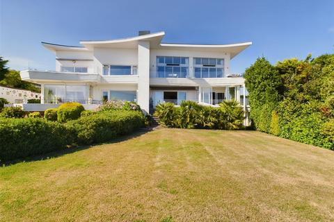 2 bedroom apartment for sale, A Ground Floor 2 Bedroom Apartment With Breathtaking Sea Views Over St Brelade’s Bay,