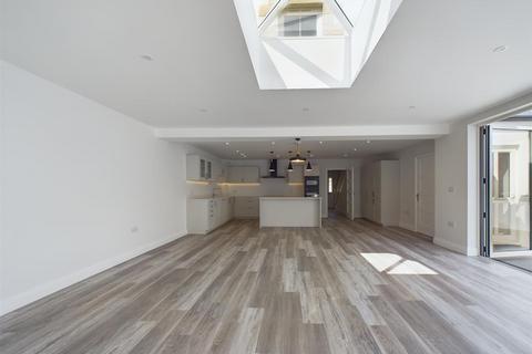 4 bedroom semi-detached house for sale, An New Exquisite Development In St Clement