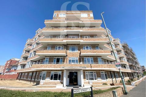 3 bedroom flat to rent, Kingsway, Hove, BN3 4RB