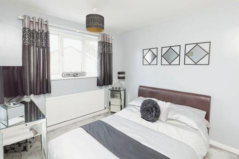 1 Hebden, Wilnecote, Tamworth, B77 4HP