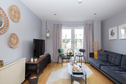 2 bedroom flat for sale, Manchester Street, Manchester M16