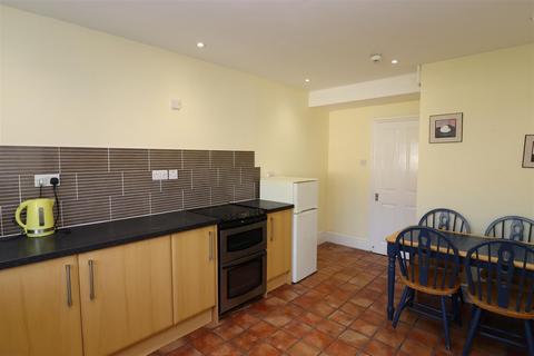 4 bedroom terraced house for sale, Fort Street, Barnstaple