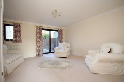 16 Benjamin Road, Poole, BH15 4QU