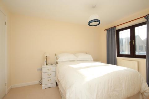 16 Benjamin Road, Poole, BH15 4QU