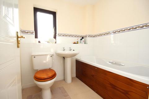 16 Benjamin Road, Poole, BH15 4QU