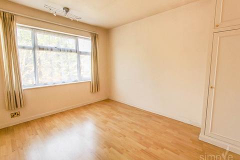 2 bedroom flat to rent, Keats Close, Hayes, Middlesex