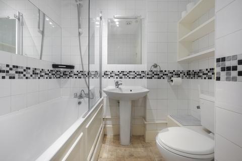 1 bedroom flat to rent, Sinclair Road, London W14