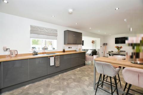 4 bedroom detached house for sale, Bowling Green Gardens, Kirton Lindsey