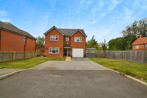 4 bedroom detached house for sale, Bowling Green Gardens, Kirton Lindsey