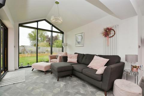 4 bedroom detached house for sale, Bowling Green Gardens, Kirton Lindsey