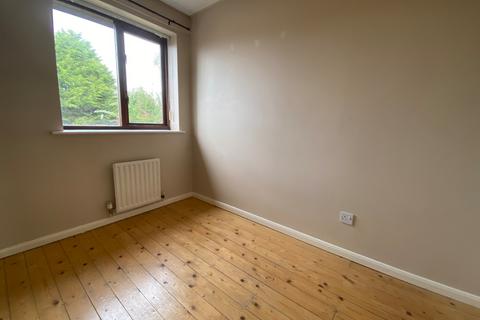 2 bedroom terraced house to rent, Clarks Lane, Newark, Notts, NG24