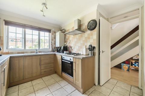 3 bedroom house for sale, Squirrels Close, Godalming, Surrey, GU7