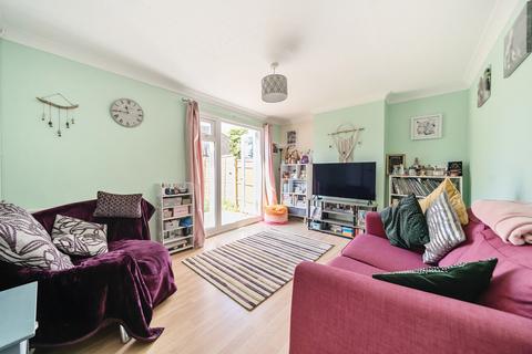 3 bedroom house for sale, Squirrels Close, Godalming, Surrey, GU7