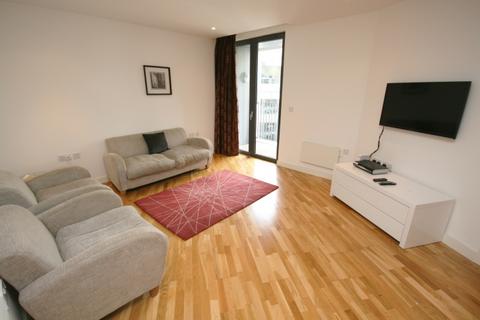 2 bedroom apartment to rent, The Hub, Manchester M1