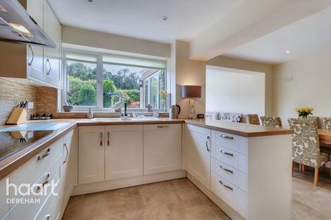 3 bedroom link detached house for sale, South Green Gardens, Dereham