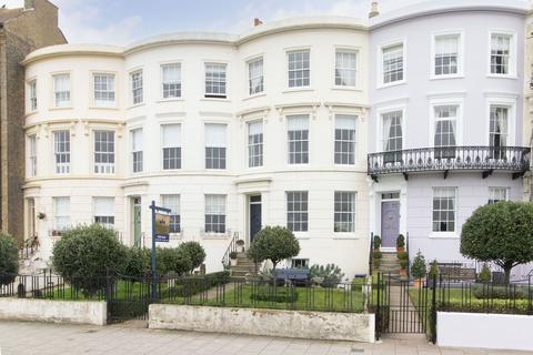 4 bedroom townhouse for sale, Central Parade, Herne Bay, CT6