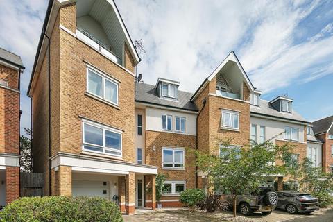 5 bedroom semi-detached house for sale, Clavering Place, London, SW12