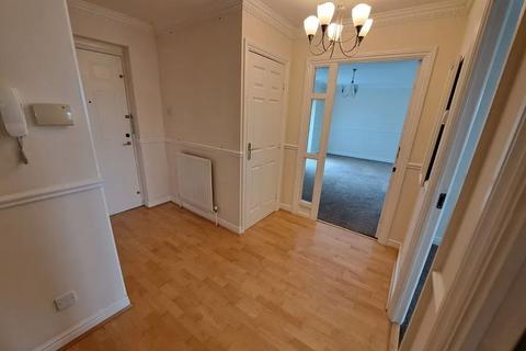 2 bedroom flat for sale, Madeira Way, Eastbourne, East Sussex, BN23 5UJ