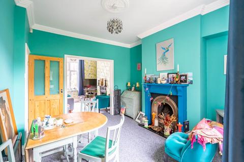 2 bedroom terraced house for sale, Scarborough Terrace, York