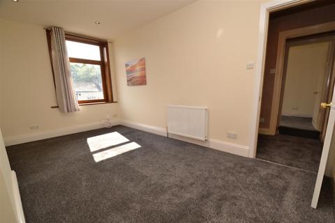 6 Walker Road, Oakenshaw, Bradford, BD12 7AL