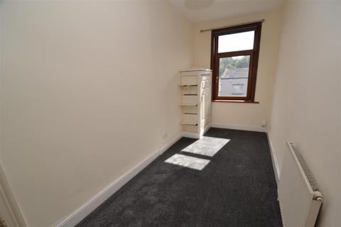 6 Walker Road, Oakenshaw, Bradford, BD12 7AL