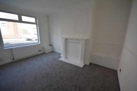 2 bedroom terraced house to rent, Ruby Street, Shildon