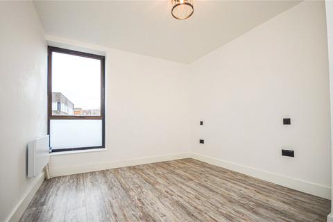 1 bedroom apartment to rent, Kingsbridge Point, Town Centre, Swindon, SN1