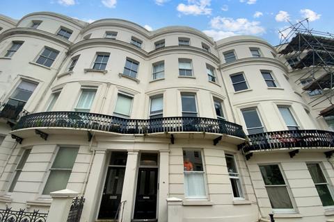 3 bedroom flat for sale, Lansdowne Place, Hove, BN3