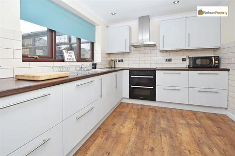 4 bedroom detached house for sale, Sorrento Grove, Stoke-On-Trent ST3