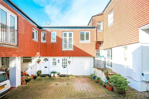 2 bedroom house to rent, Arlington Mews, 162 Eastern Road, Brighton, East Sussex, BN2