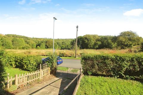 3 bedroom semi-detached house for sale, Roundwood Glen, Bradford BD10