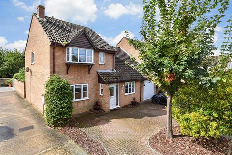 4 bedroom link detached house for sale, Betjeman Close, Larkfield, Aylesford, Kent